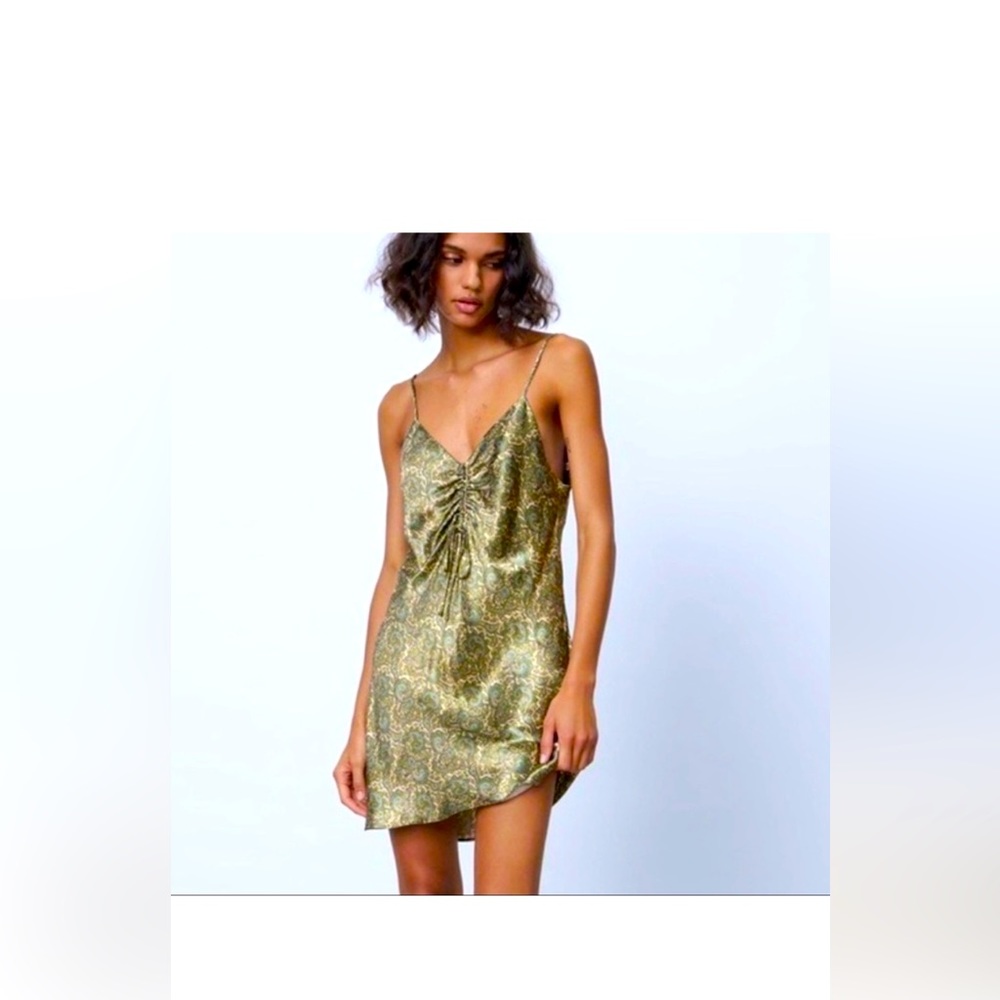 COPY - ZARA slip dress with fun green paisley print. Great pre used condition.